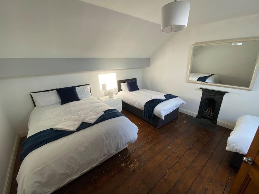 Vakantiehuis 7 Bed - Spacious House - Central Manchester