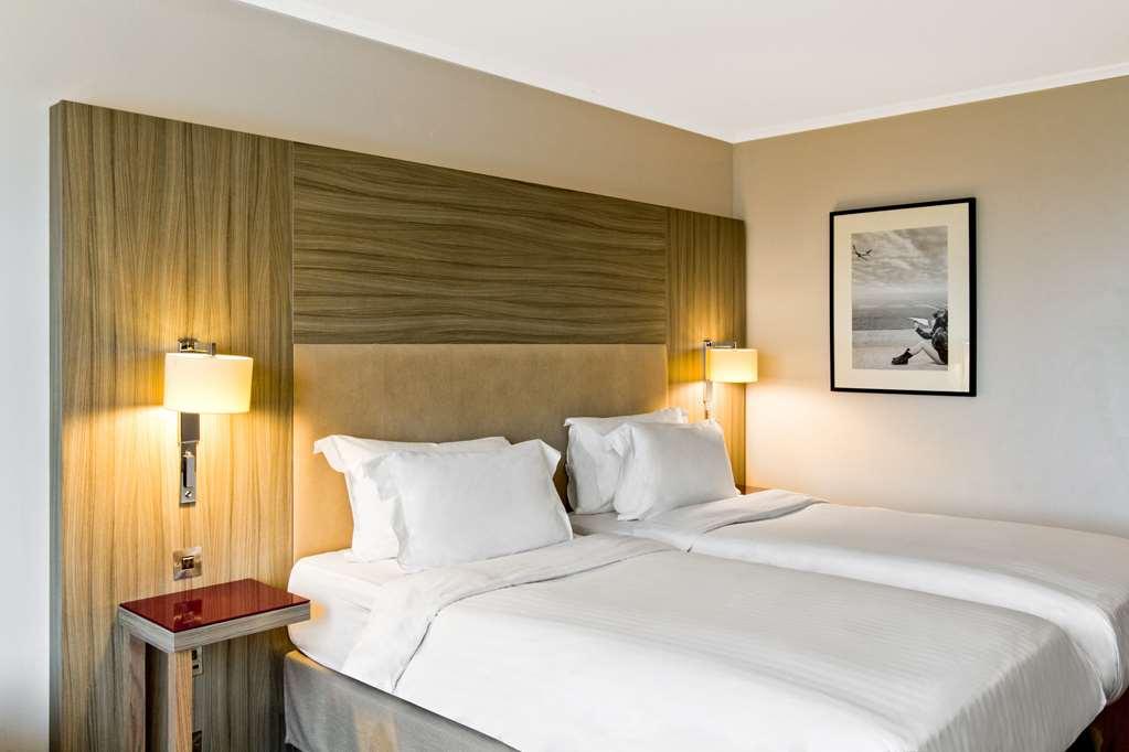 Radisson Blu Manchester. Airport Hotel Manchester