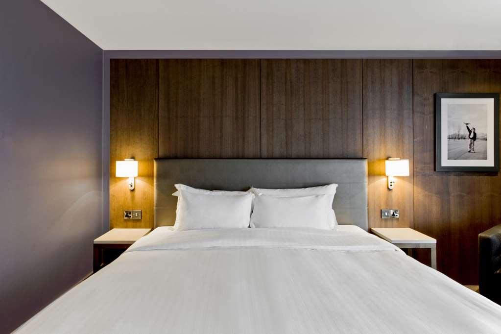 Hotel Radisson Blu Manchester. Airport 4*