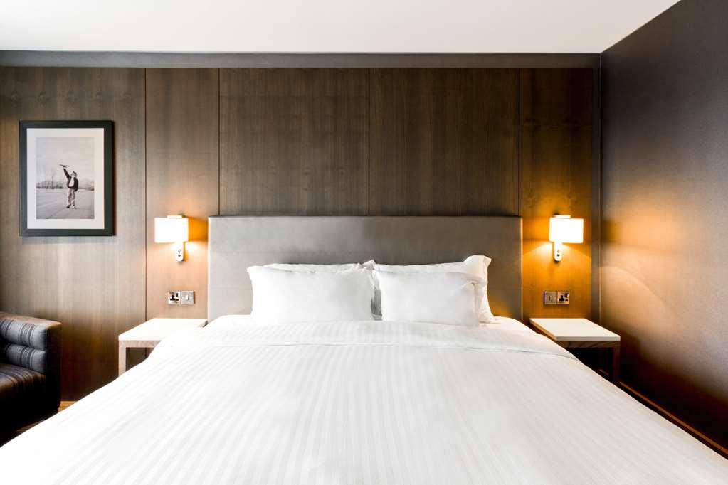 Radisson Blu Manchester. Airport Hotel