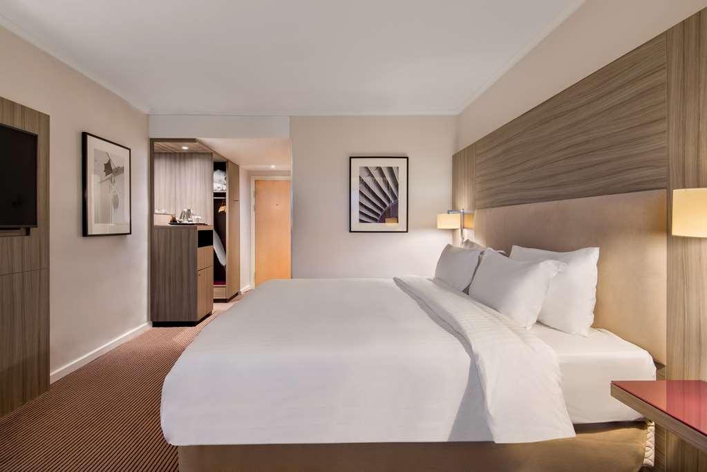 Radisson Blu Manchester. Airport Hotel