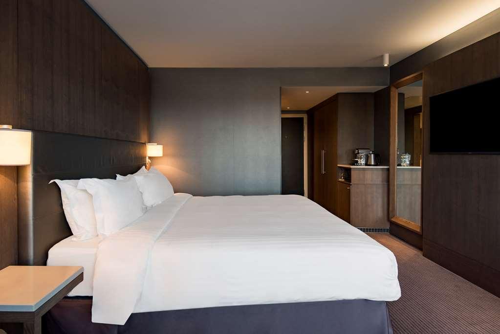 Radisson Blu Manchester. Airport Hotel