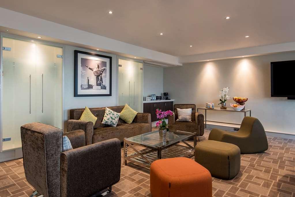 Radisson Blu Manchester. Airport Hotel