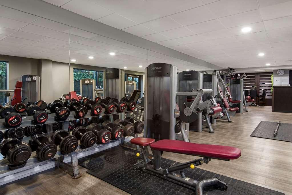 Radisson Blu Manchester. Airport Hotel 4*