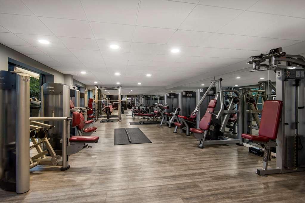 Radisson Blu Manchester. Airport 4*