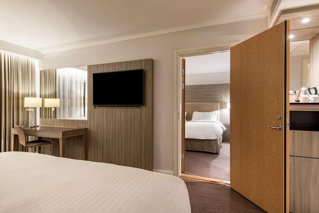 Hotel Radisson Blu Manchester. Airport Manchester