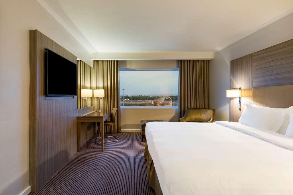 Radisson Blu Manchester. Airport Hotel