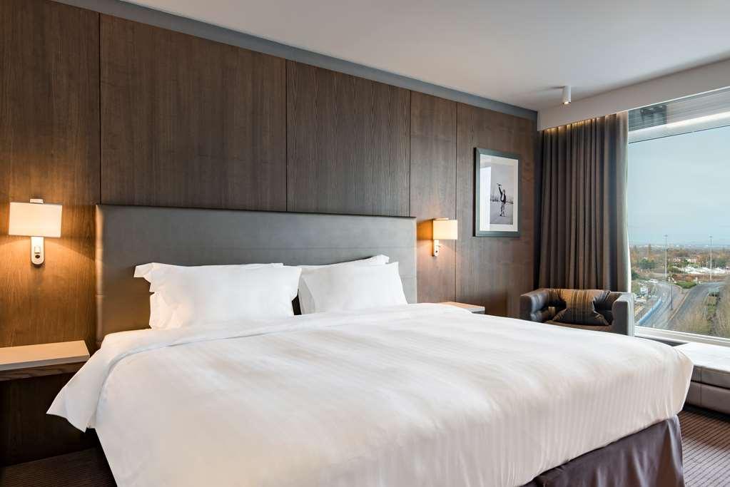 Radisson Blu Manchester. Airport