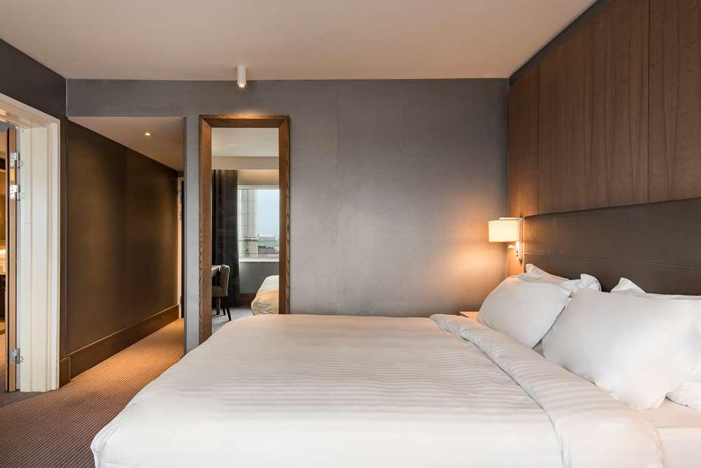 Radisson Blu Manchester. Airport Manchester