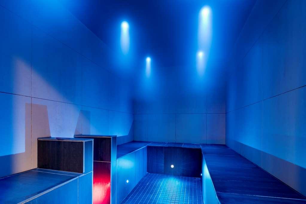 Radisson Blu Manchester. Airport Hotel Manchester
