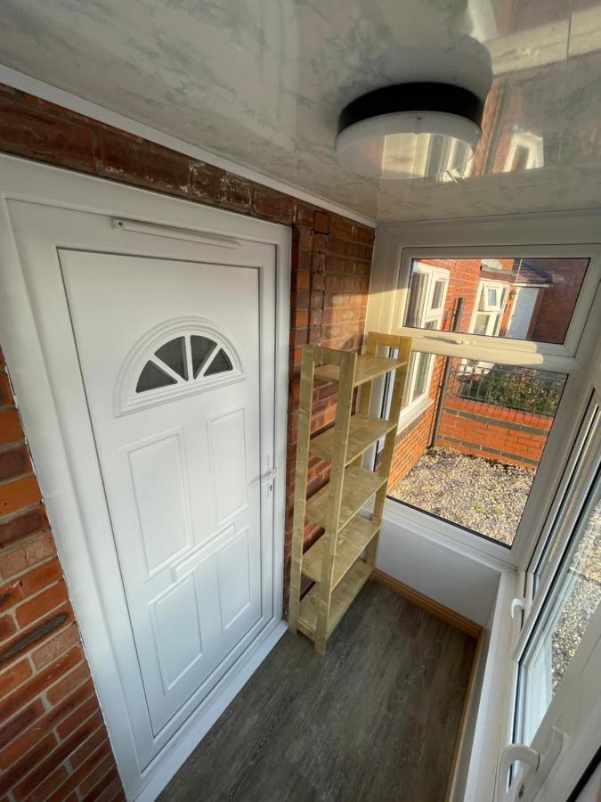 Appartement House Near Centre & Etihad, Free Parking & Garden *