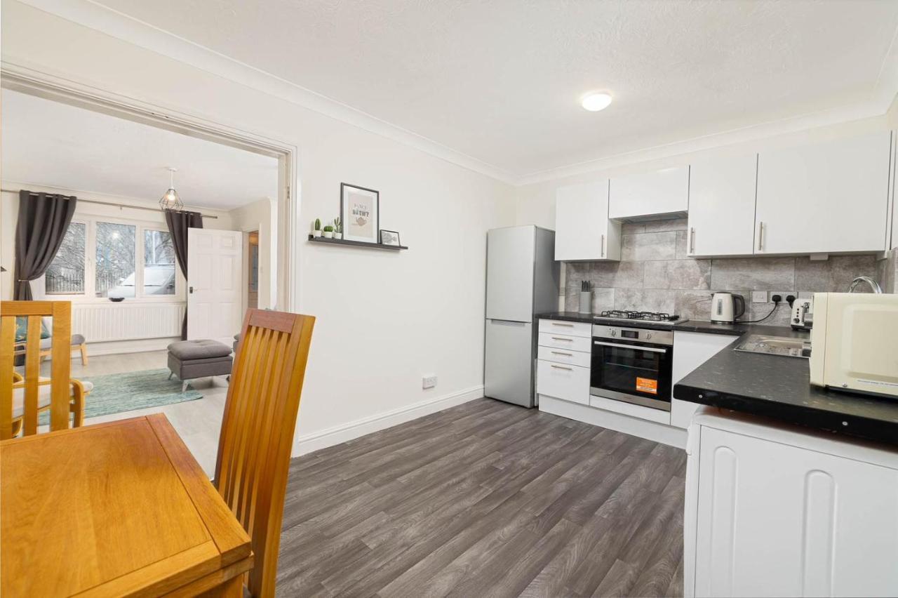 Holiday home Spacious Three-bedroom House By Real Lush Properties In Plant Hill House