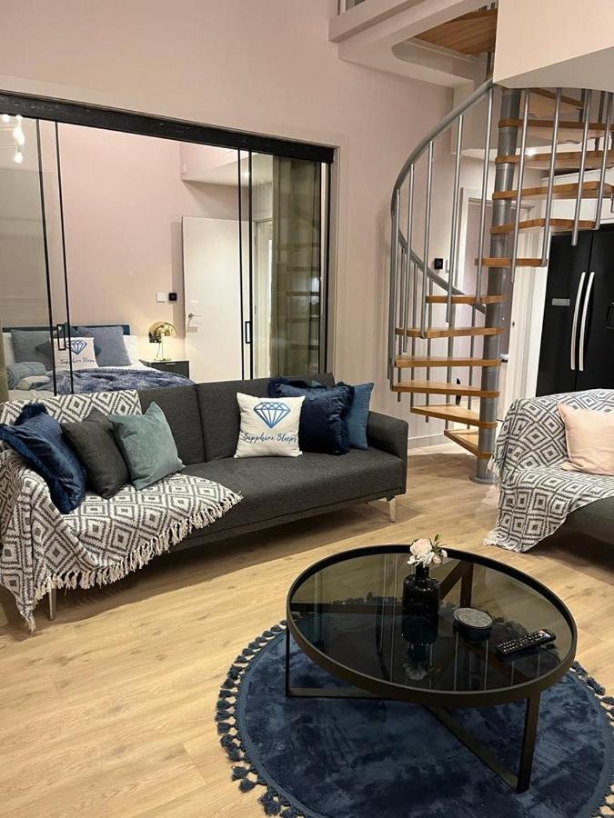 M1 Centre 3 Bed 3 Bath Luxe Penthouse Appartement *