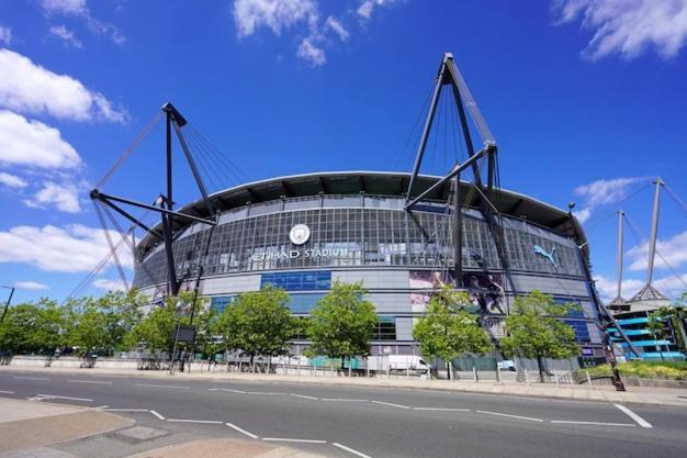 Royal At Coop Live Etihad, Sports Bed & Breakfast Manchester