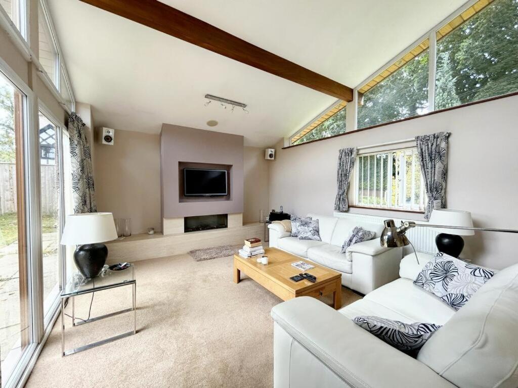 Holiday home 3 Chatsworth Road, Worsley