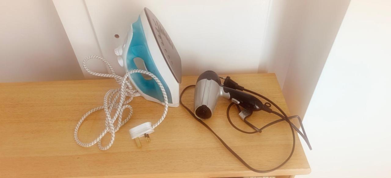 Vishisamarth H8: Convenient With Amenities Homestay Manchester
