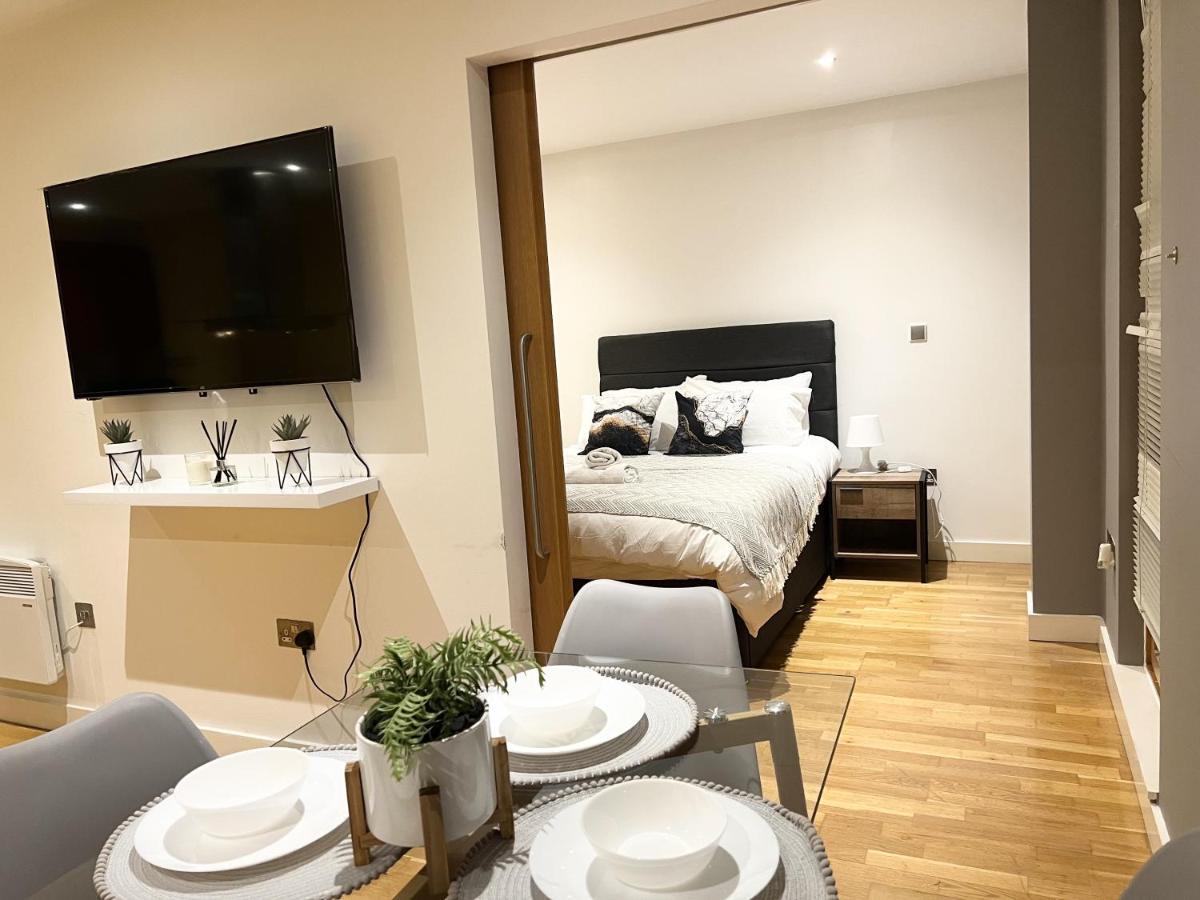 Free Parking 2 Bedroom * Manchester