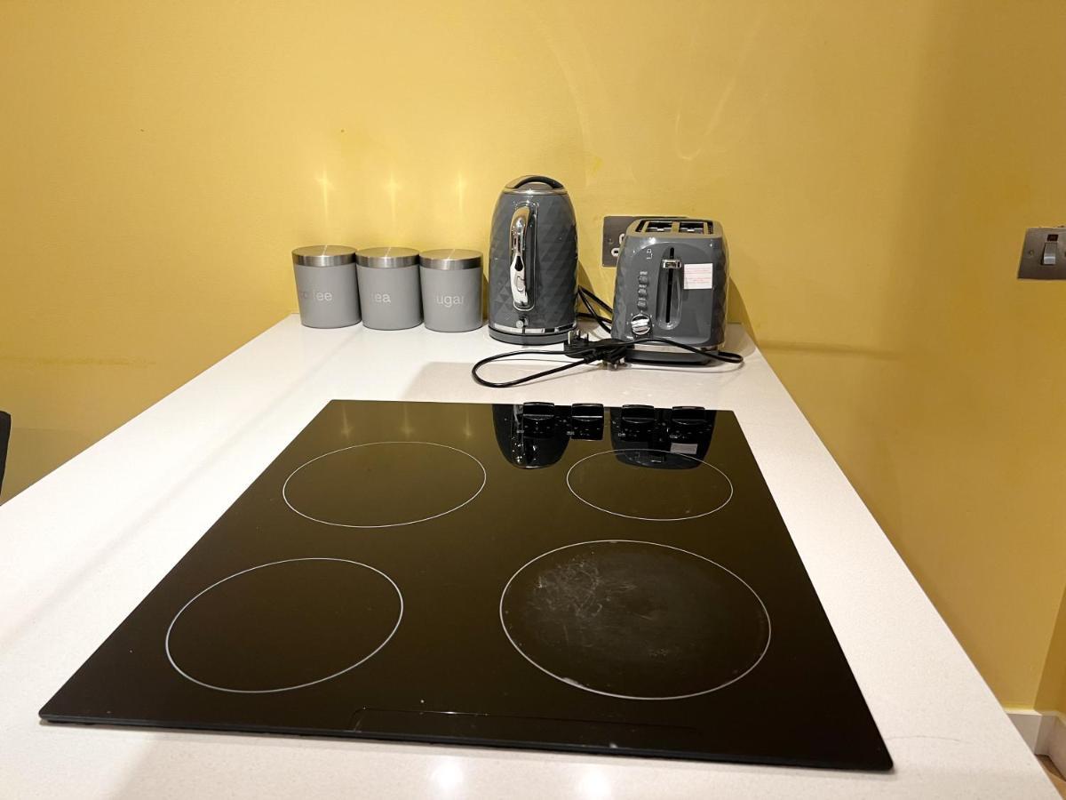 Free Parking 2 Bedroom Apartment