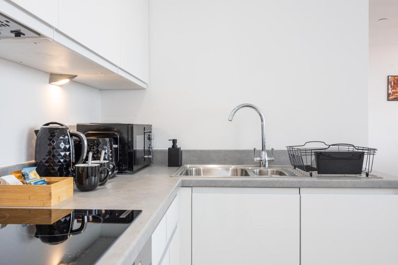 Chic Luxury Near Old Trafford Stadiums Apartment *