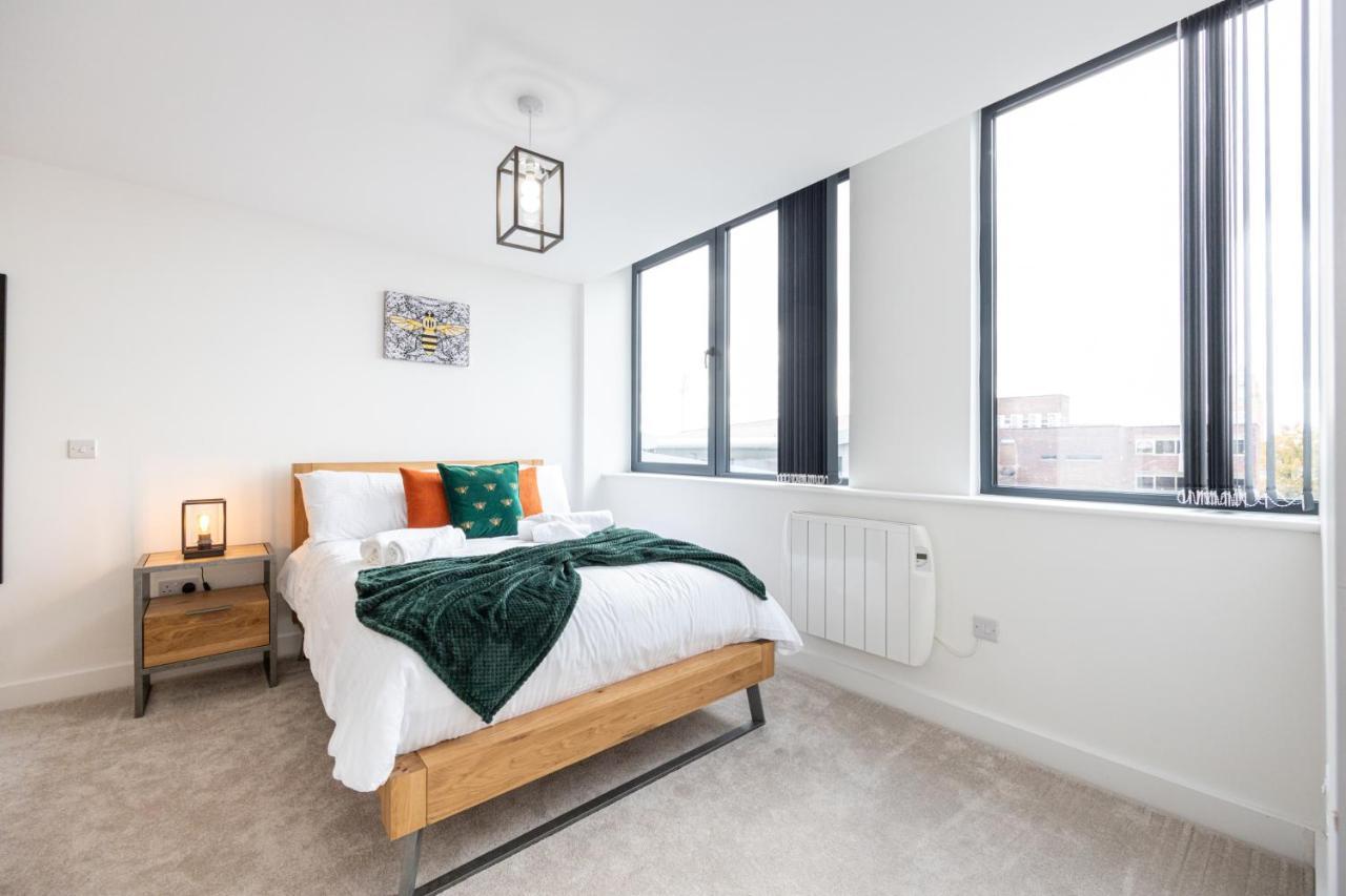 Chic Luxury Near Old Trafford Stadiums Apartment *