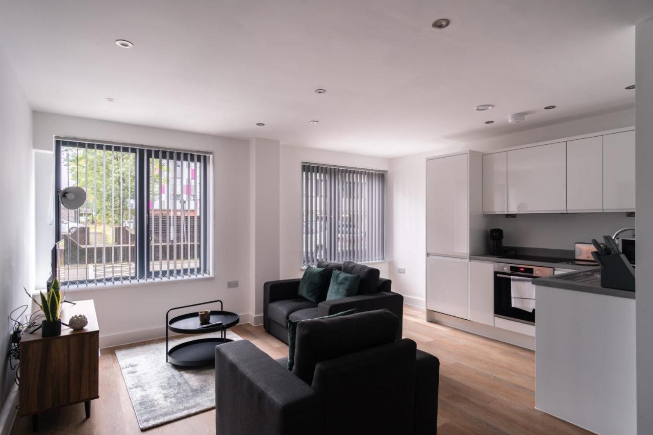 Zeni, Alexandra Rise Neat 1 Bed * Manchester