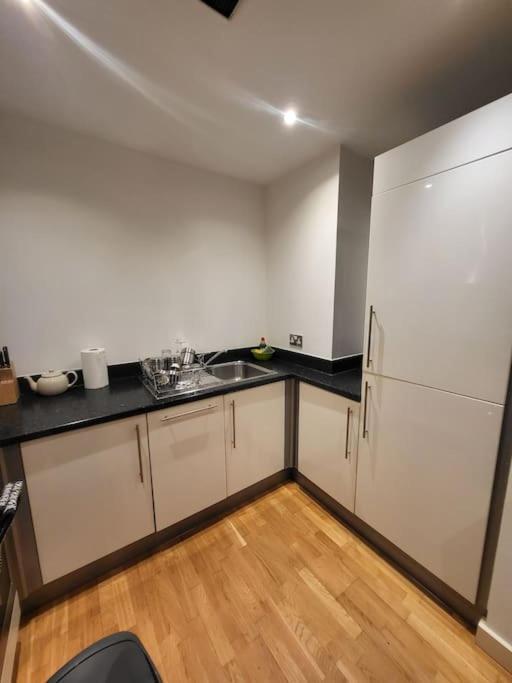 Amazing 1 Bedroom Apartment *