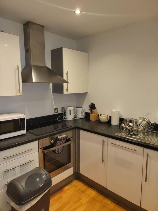 Amazing 1 Bedroom *