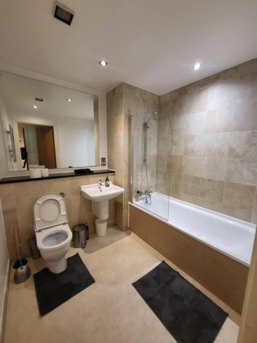 Apartment Amazing 1 Bedroom *