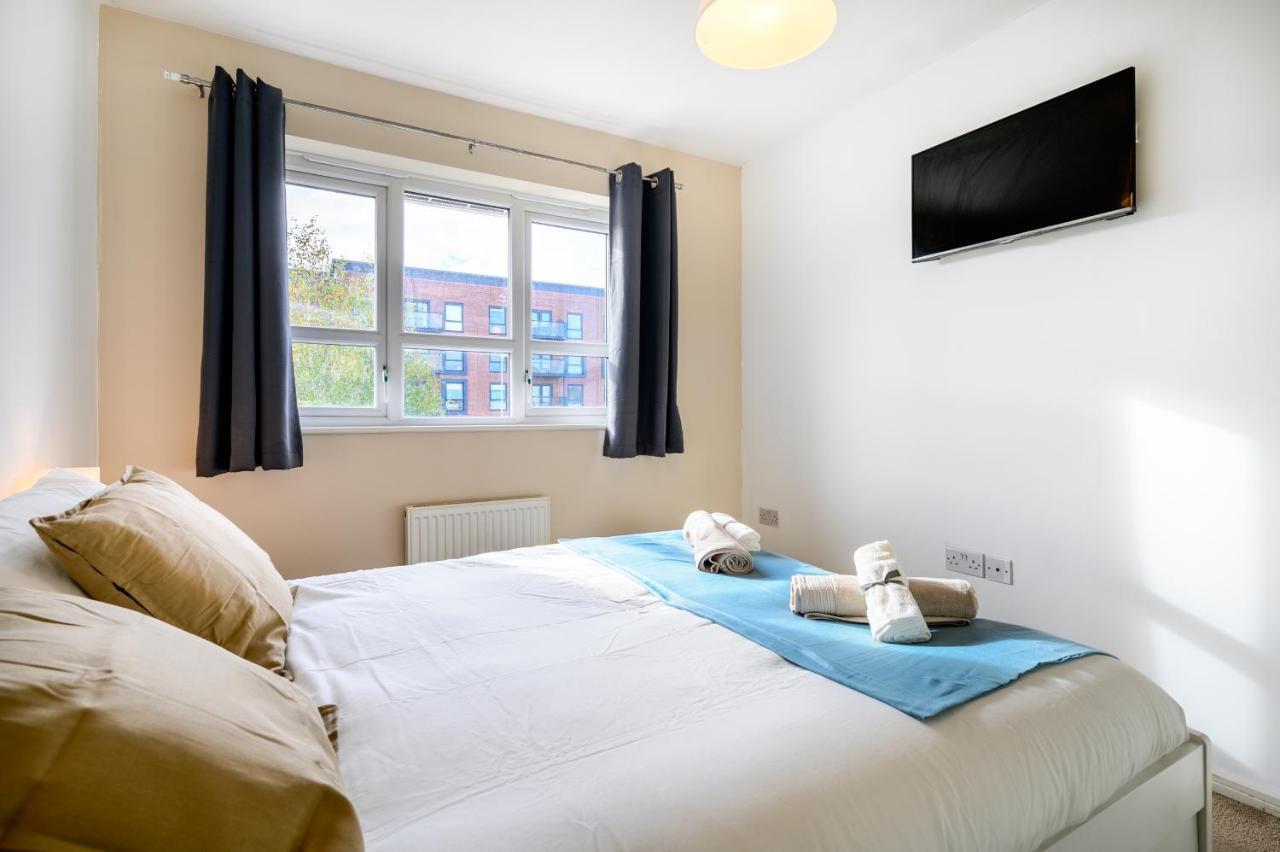 Serviced Northernnightzzz - The Gardens Manchester
