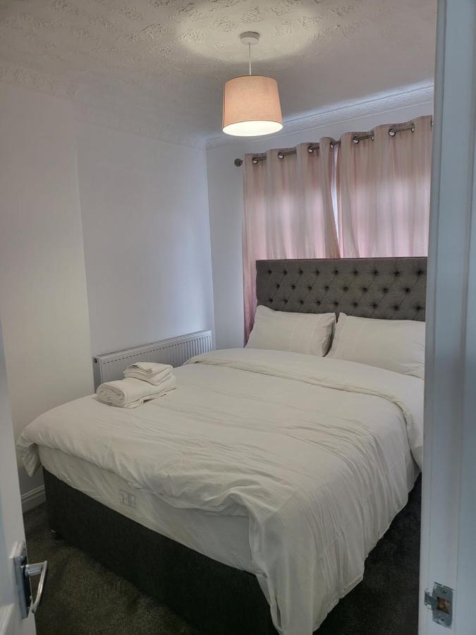 Vakantiehuis Serene 3br With Free Parking