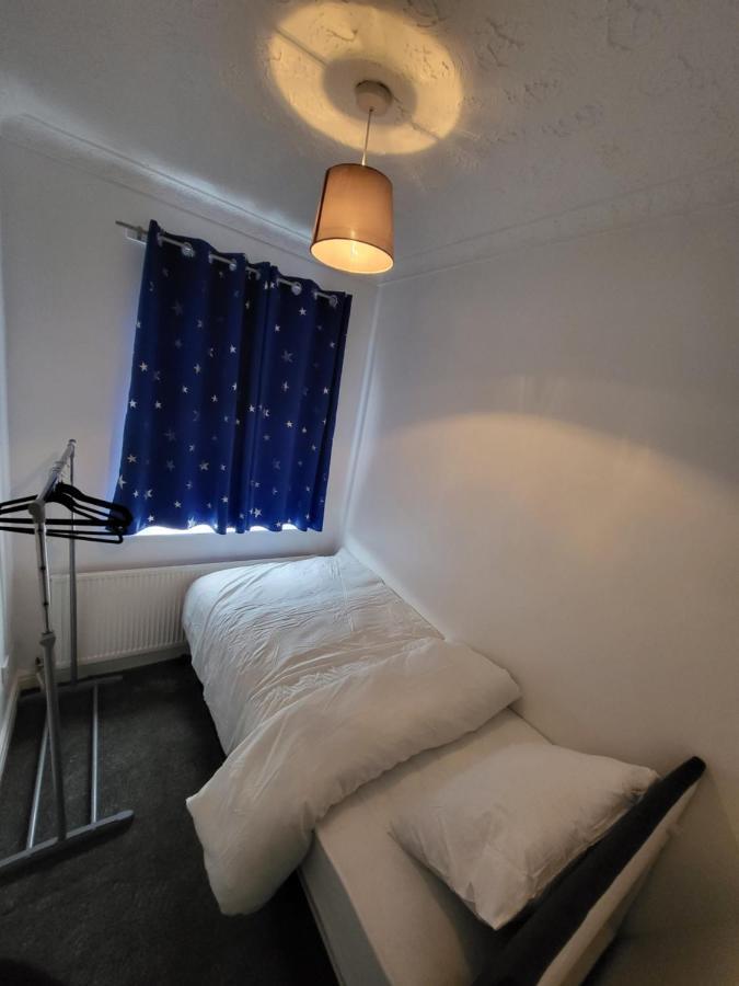 Vakantiehuis Serene 3br With Free Parking *