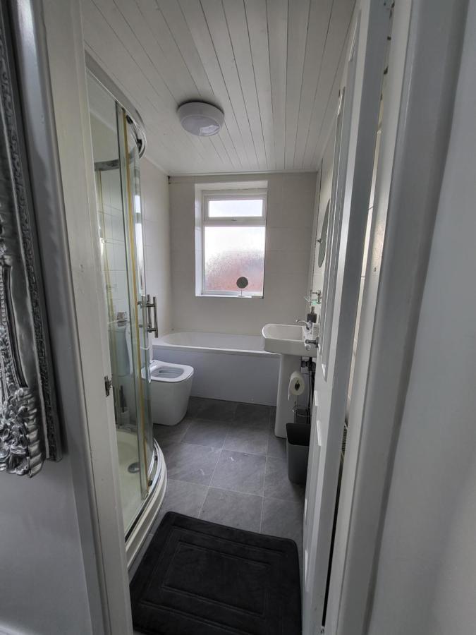 Serene 3br With Free Parking *