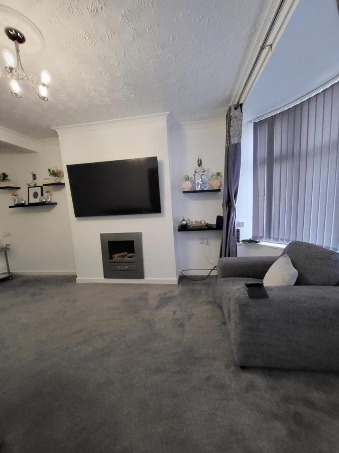 Serene 3br With Free Parking Vakantiehuis Manchester