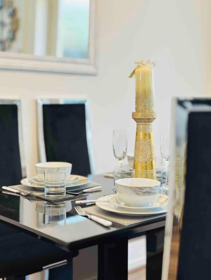 Apartment Cozy Off Famous Wilmslow Road