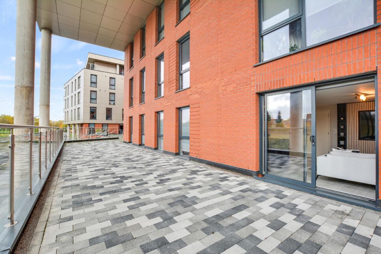 Riverside Wharf - Free Parking, Business, Couples & Families * Manchester