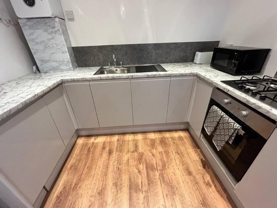 Spacious 1-bed In Stretford
