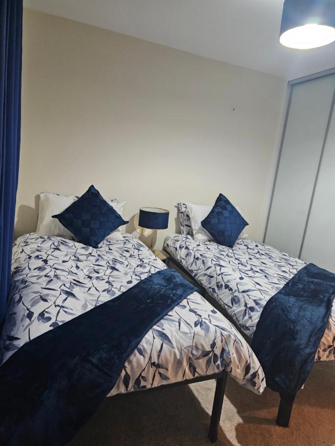Waterfront, Ethihad Stadium Apartment *