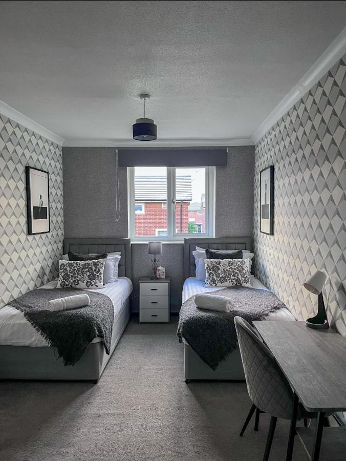 5 Min Away From Centre Apartment