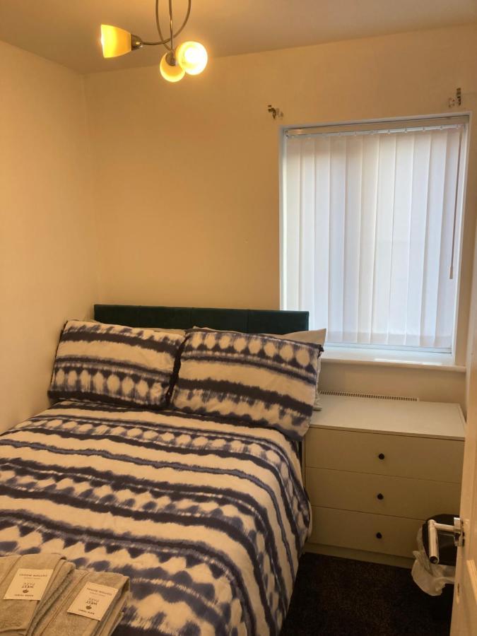 Appartement Spacious 4 Bed House, Sleep 8 Short & Long Stay, Free Parking ,5min Drive From Man Stadium