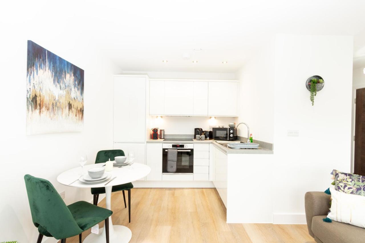 Stylish Overlooking Old Trafford Appartement