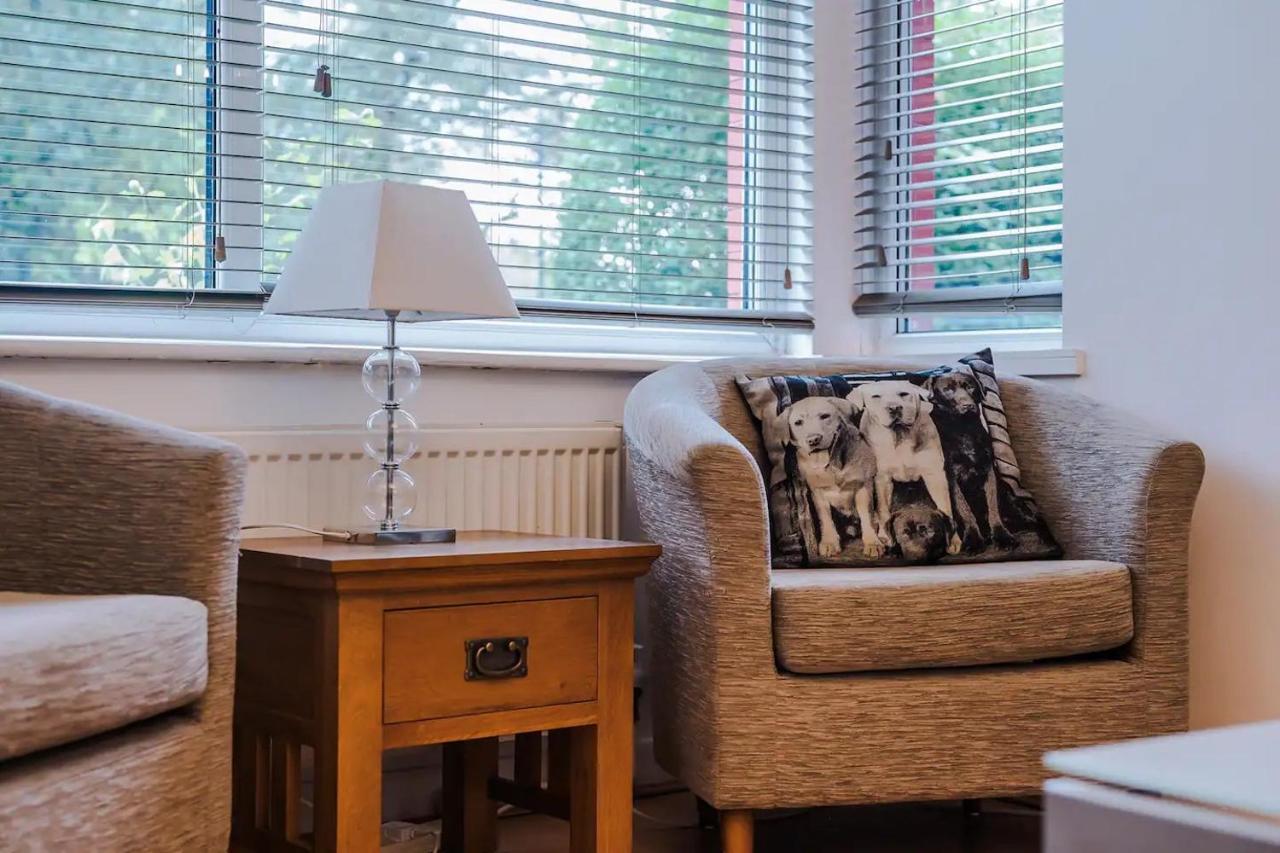 Pass The Keys Old Trafford 4-bedroom Retreat Near United & Centre - Family-friendly * Manchester