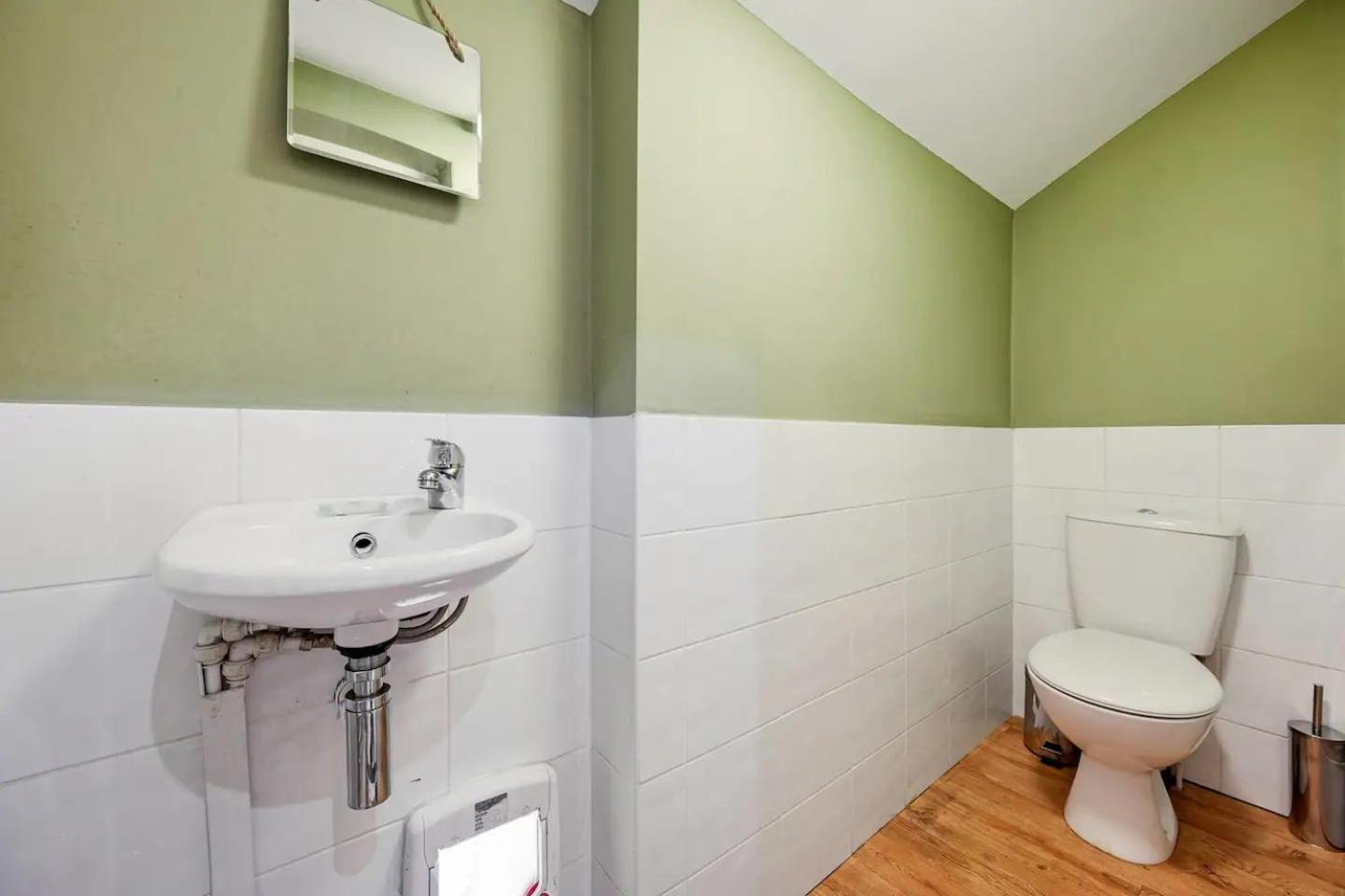 Pass The Keys Old Trafford 4-bedroom Retreat Near United & Centre - Family-friendly Holiday home *