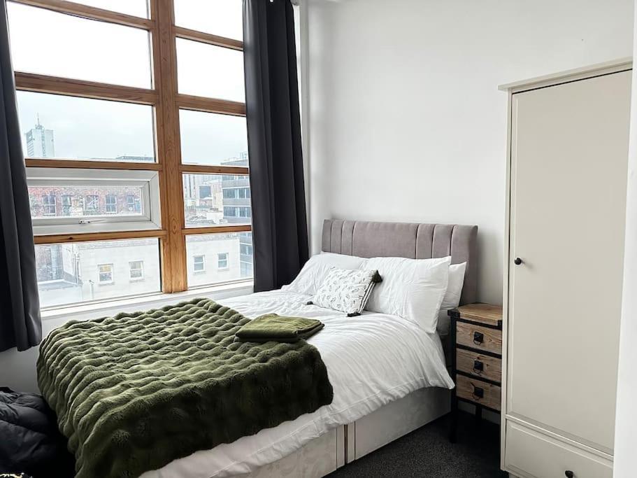 Luxury Two Bedroom En-suite * Manchester