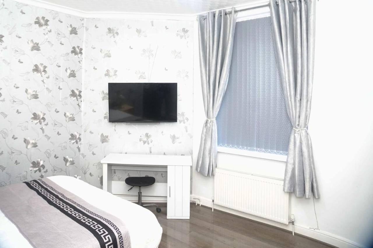 Holiday home Cheadle House Holidays *