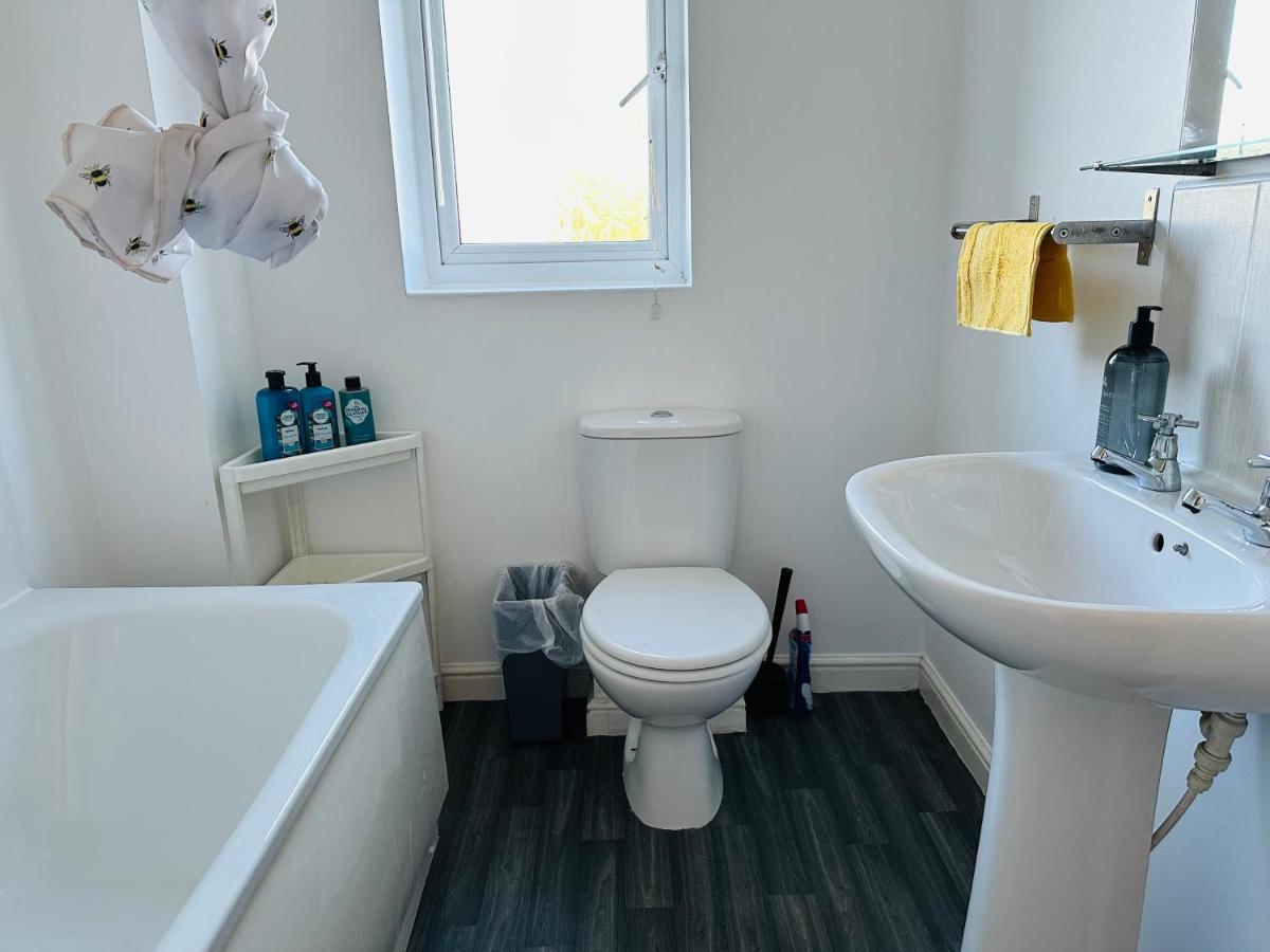Cozy Stylish House Near Piccadilly Station, Etihad Stadium With Parking, Garden And 900mb Wifi