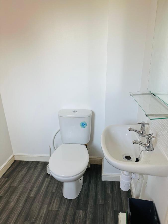 Holiday home Cozy Stylish House Near Piccadilly Station, Etihad Stadium With Parking, Garden And 900mb Wifi Manchester