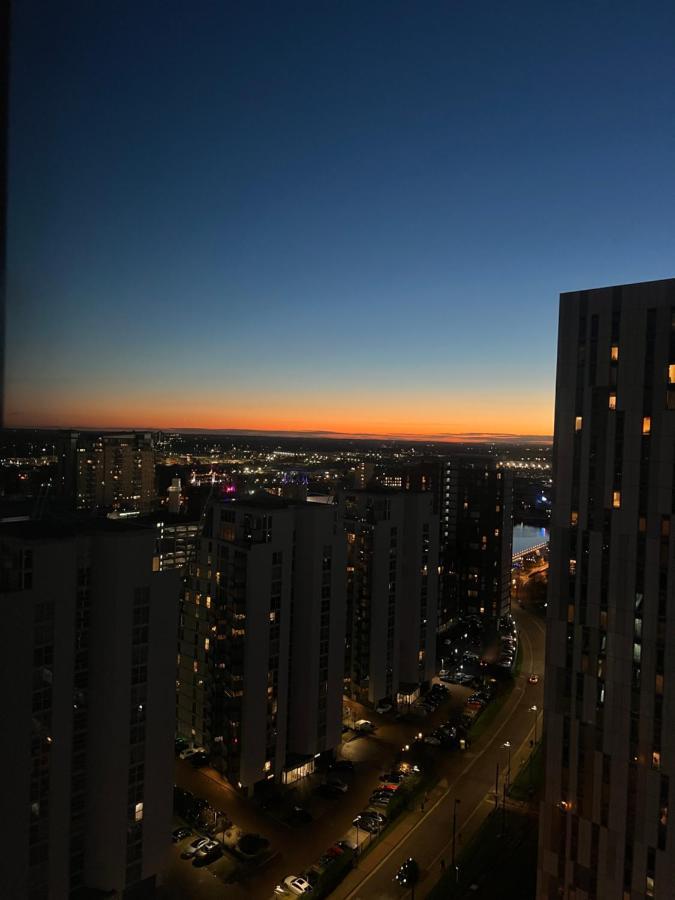 Apartment Luxury Near Media City Manchester