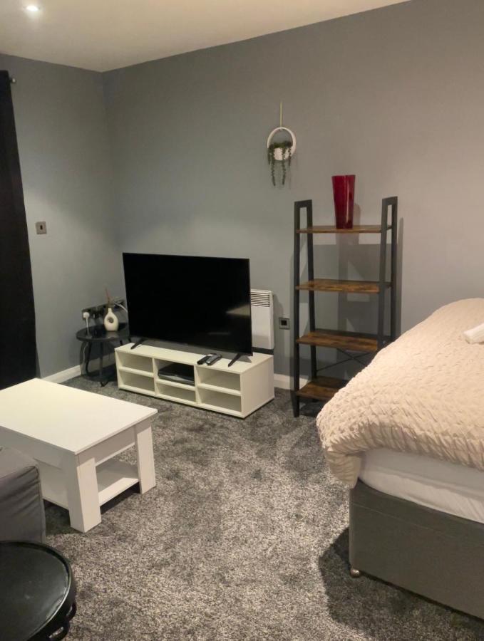 Old Trafford Cityview En-suite Apt Apartment Manchester