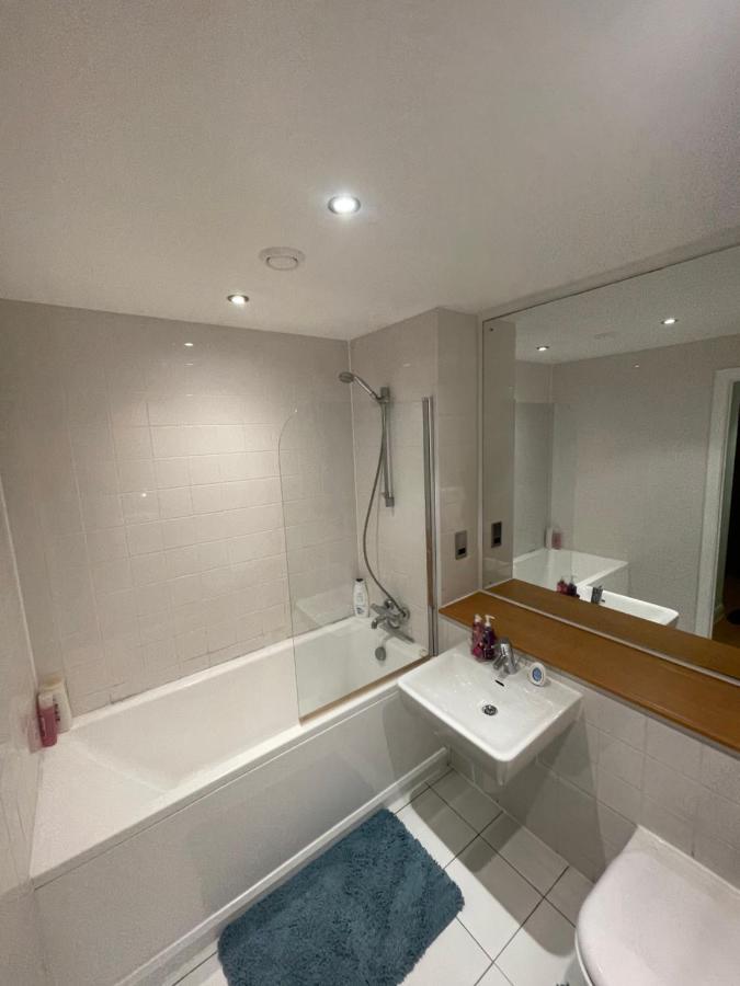 Old Trafford Cityview En-suite Apt Apartment