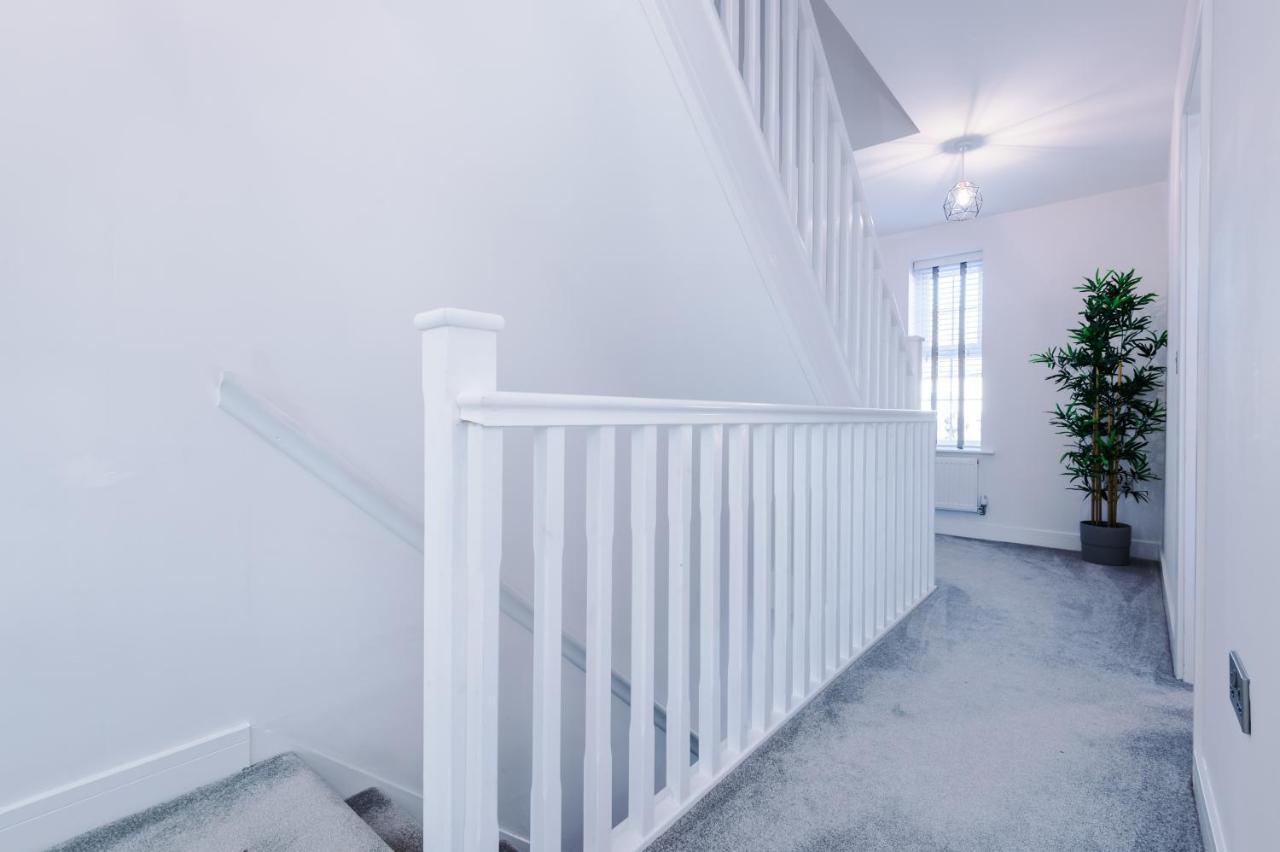 4 Bedroom Townhouse In - By Hilltop Serviced
